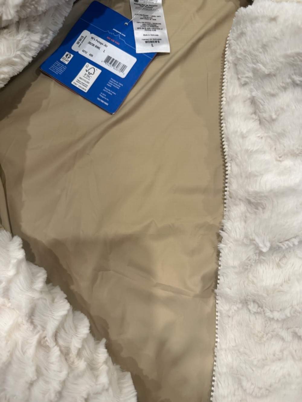 Patagonia Cream Textured Teddy Pullover Jacket - Picture 7 of 7
